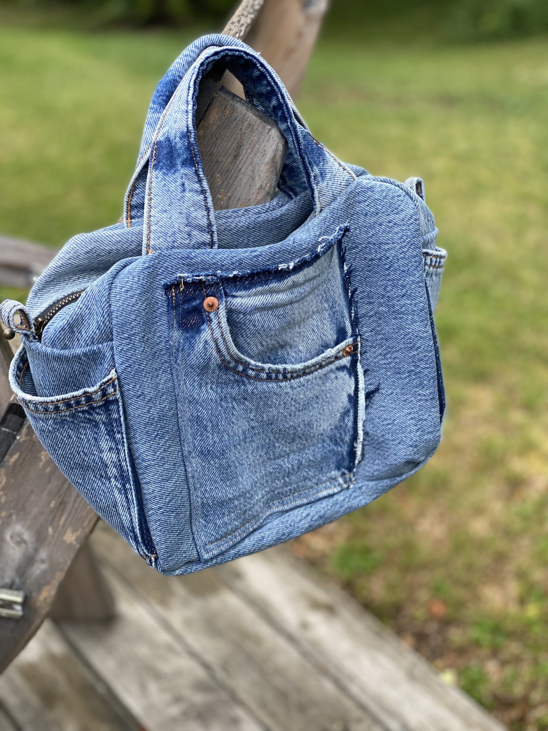 hemmasydd väska av jeanstyg